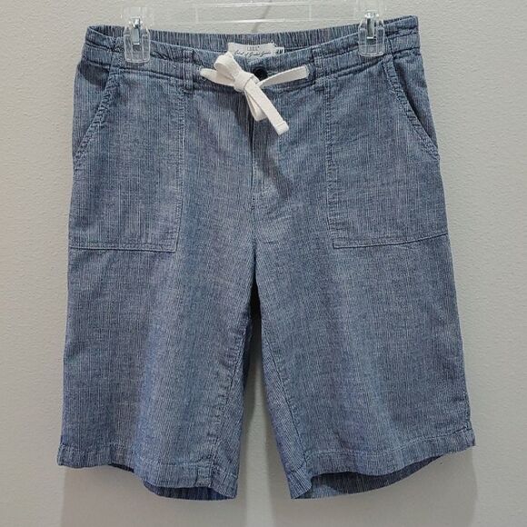 H&M WOMEN'S BERMUDA STRIPED SHORTS, Sz 6, Blue/White, 100% Cotton - Picture 1 of 11